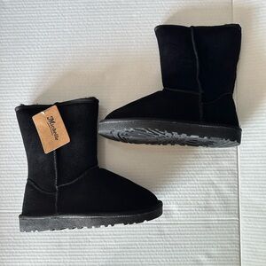 Womens furry boots